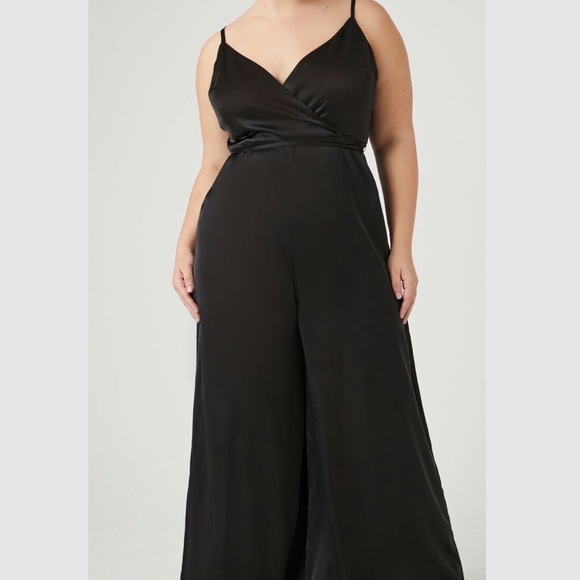 NWT Satin Wide Leg Jumpsuit ✨ - Picture 3 of 5